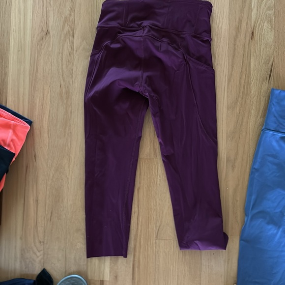 Lululemon size 4 - Picture 5 of 8